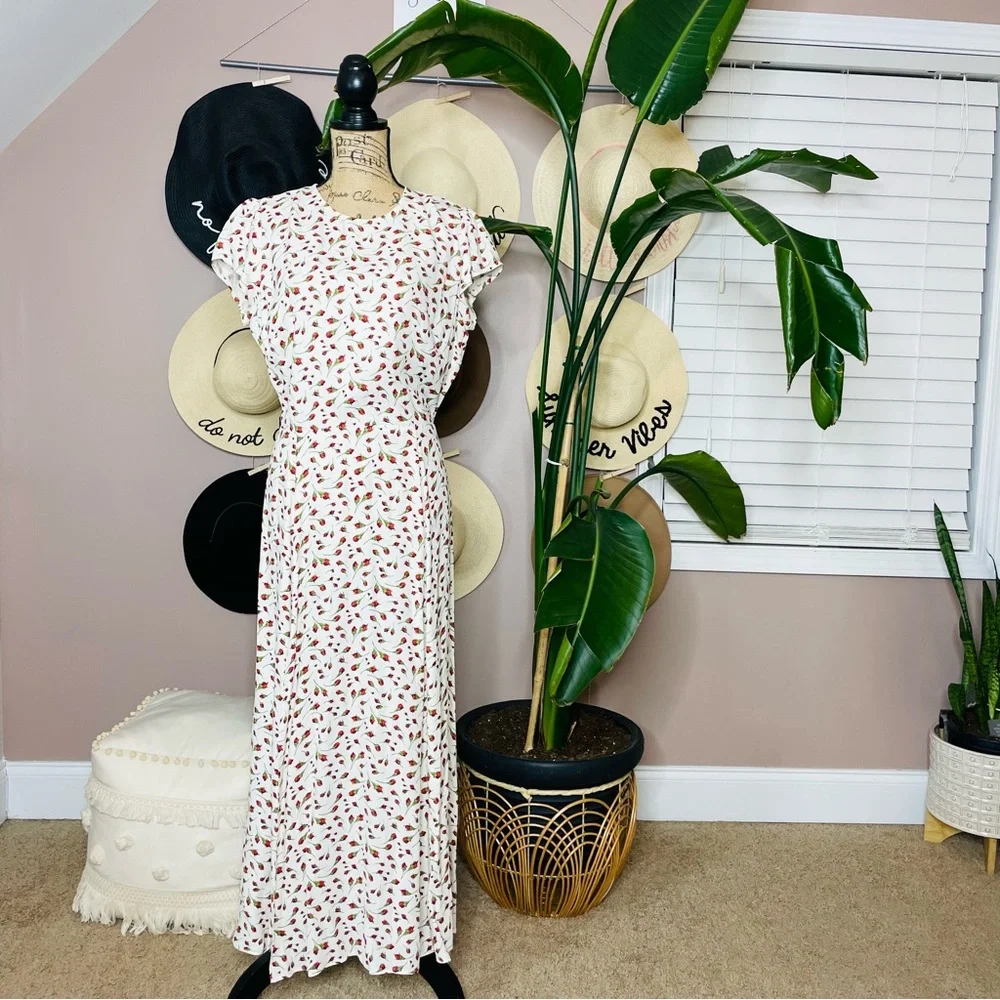 Reformation mini rose print dress - Picture 2 of 15